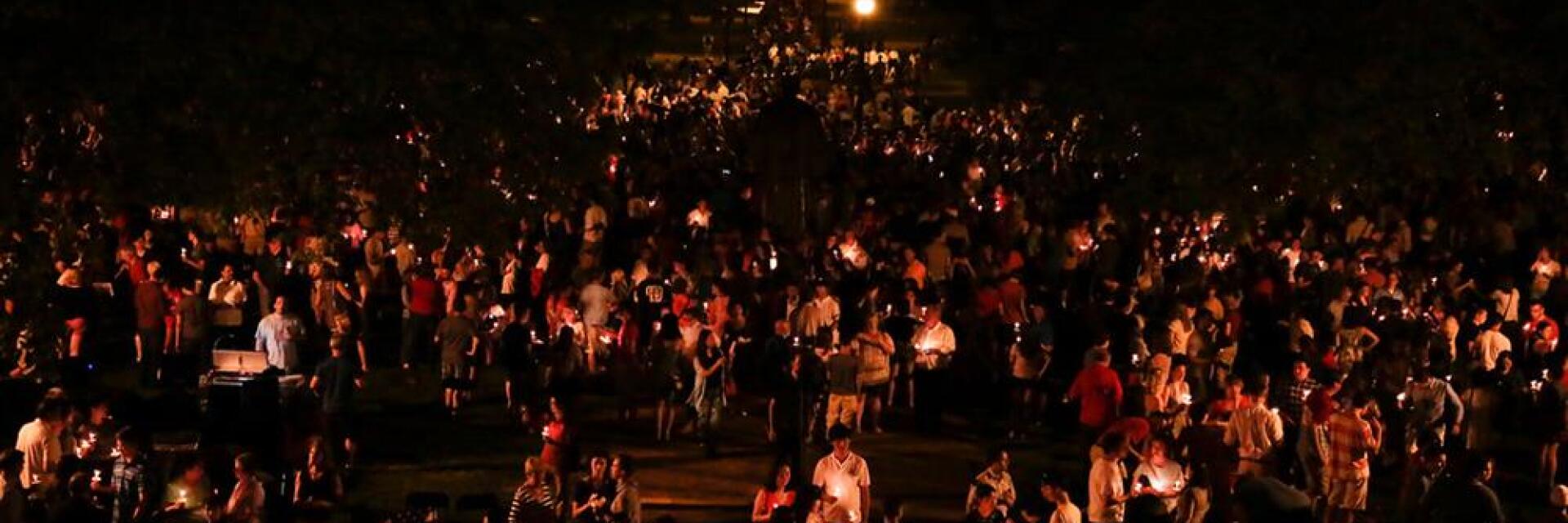 Picture of the crowd during the Candlelight Ceremony